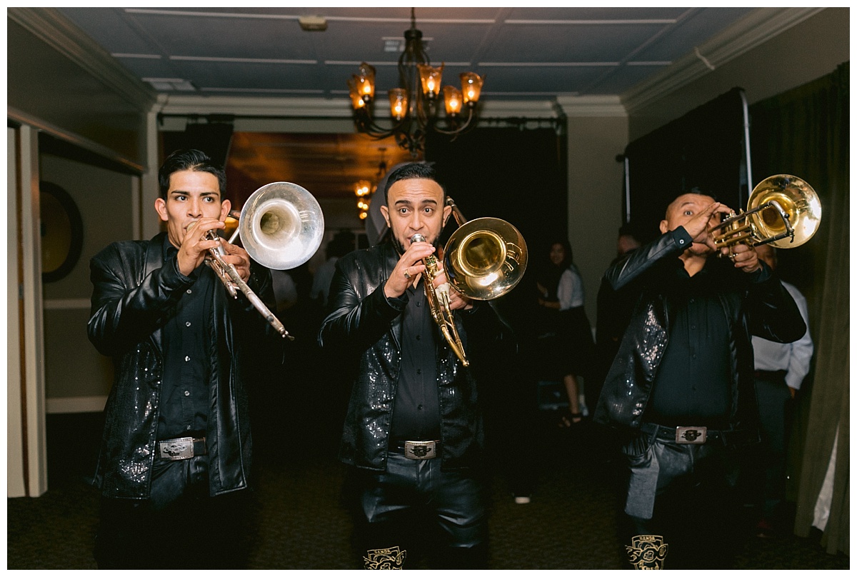 Trumpeters, live band