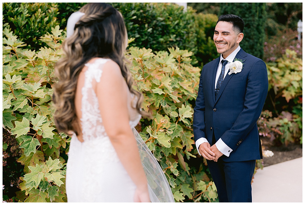 Renato smiles at Keyla during their first look