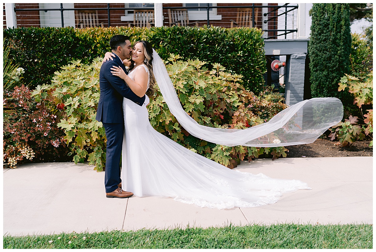 Keyla and Renato's couple's portraits before their Golden Gate Club Wedding 