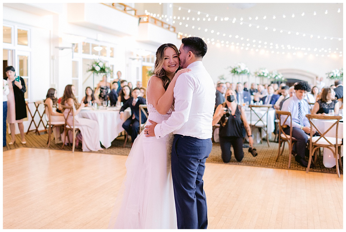 Keyla and Renato's first dance