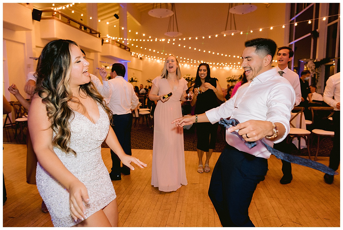 Keyla and Renato singing and dancing