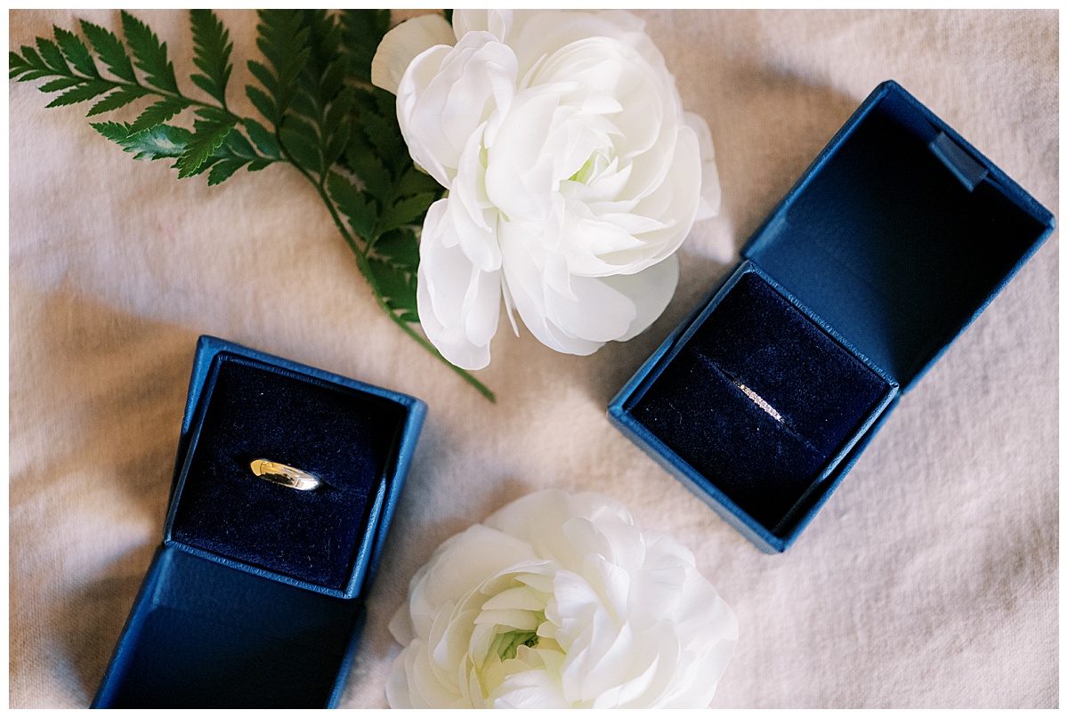 Susie and Devon's wedding rings from Blue Nile