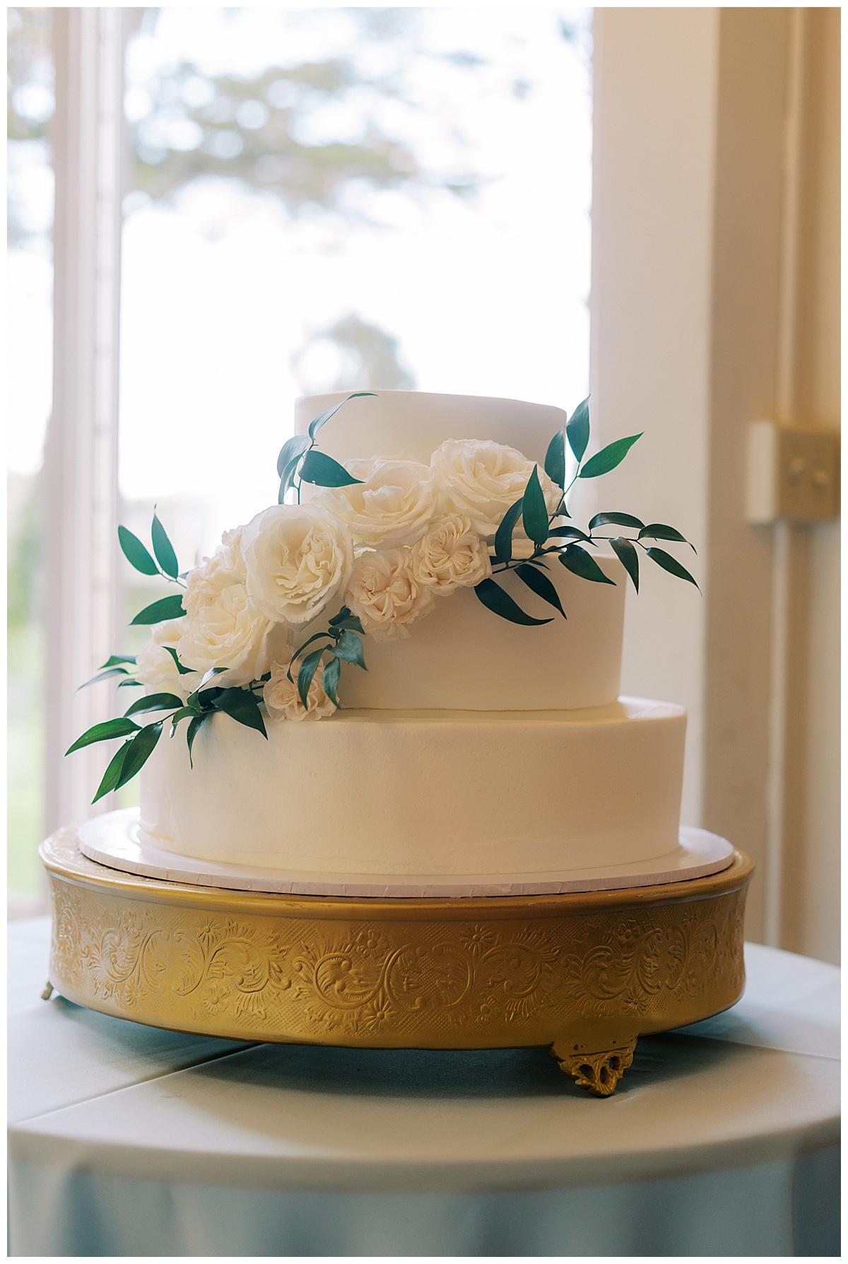 Susie and Devon's Golden Gate Club wedding reception