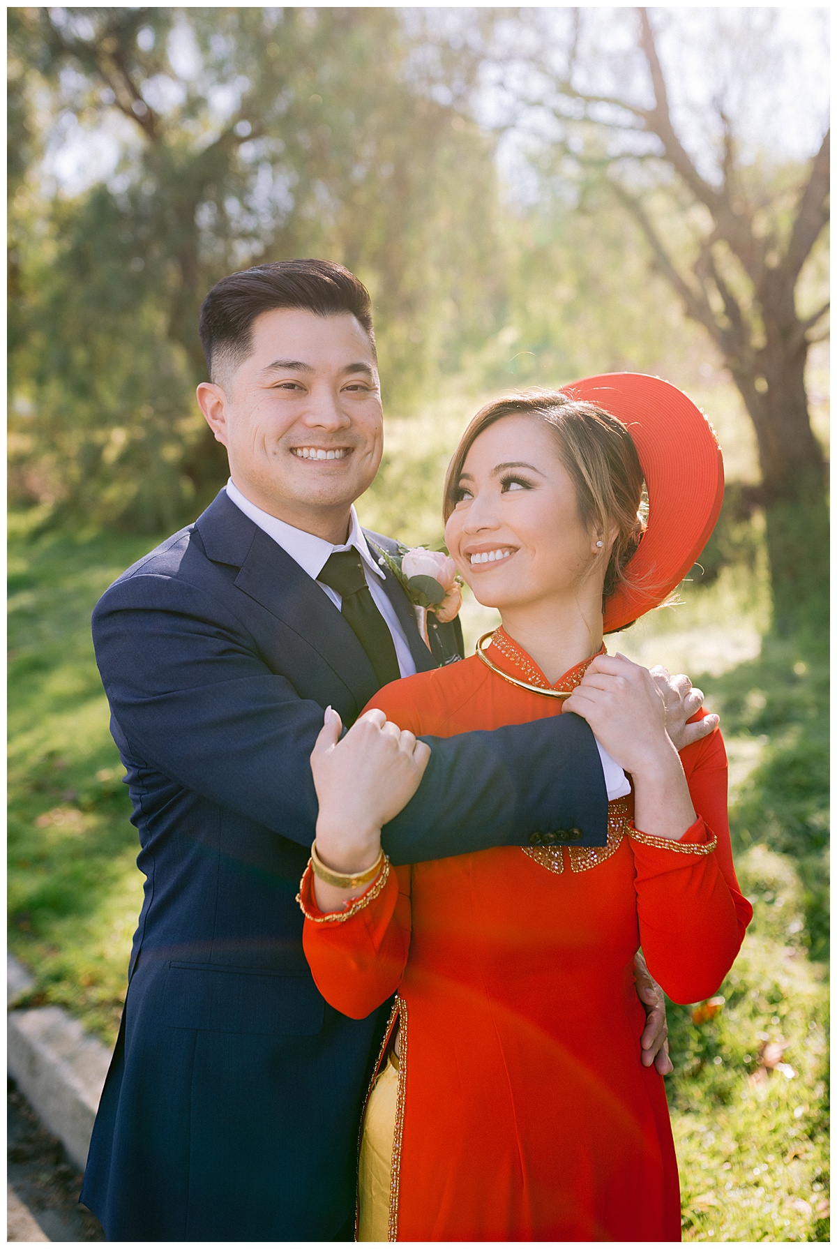 Vivian and Edward, couple's portrait before the tea ceremony