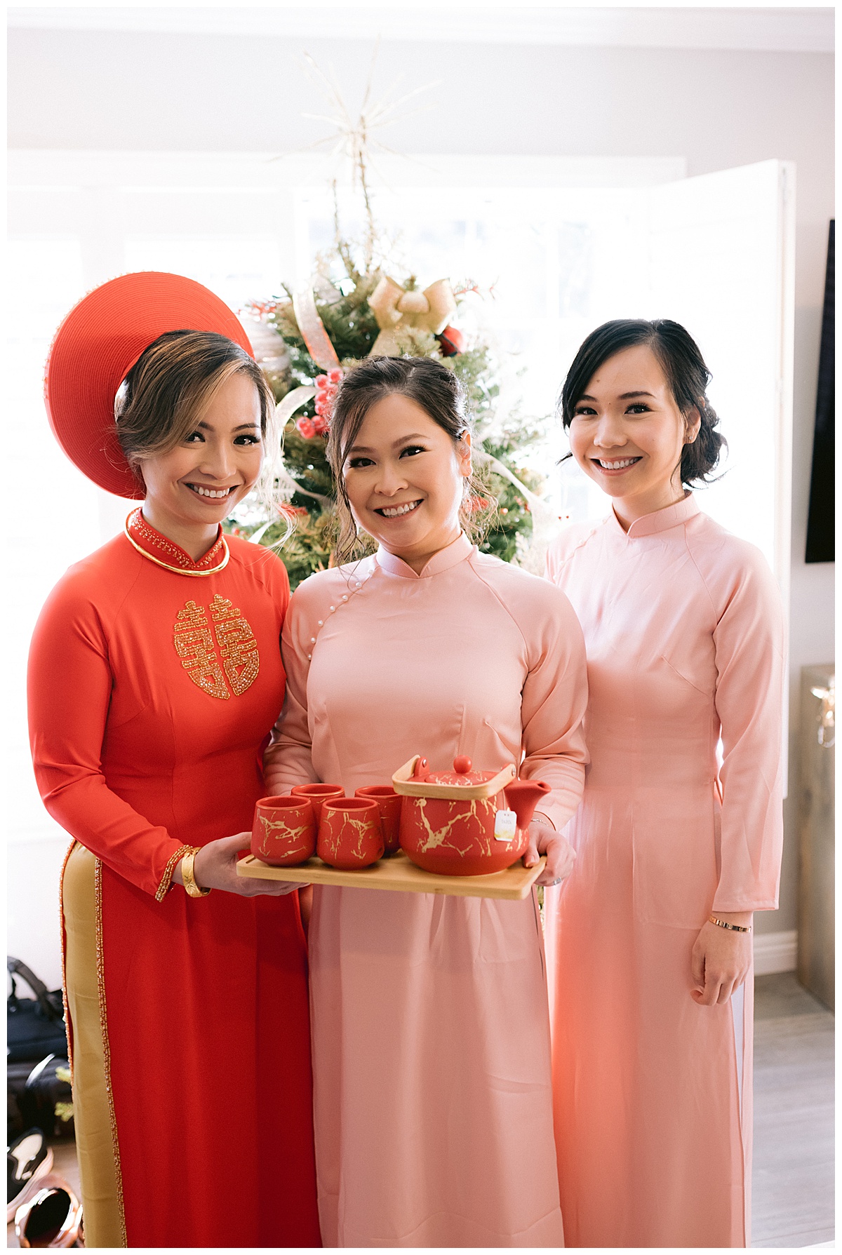 Start of the tea ceremony, Vivian and bridal party