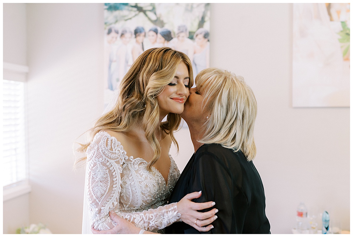 monterey-wedding-photography-bride-with-mother.jpg