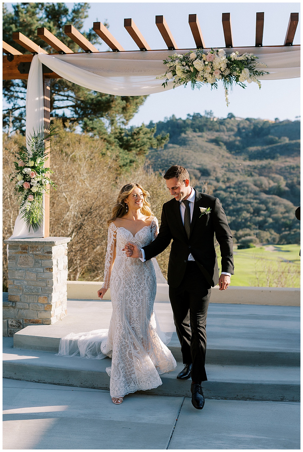 monterey-wedding-photography-couple-recession-laughing.jpg