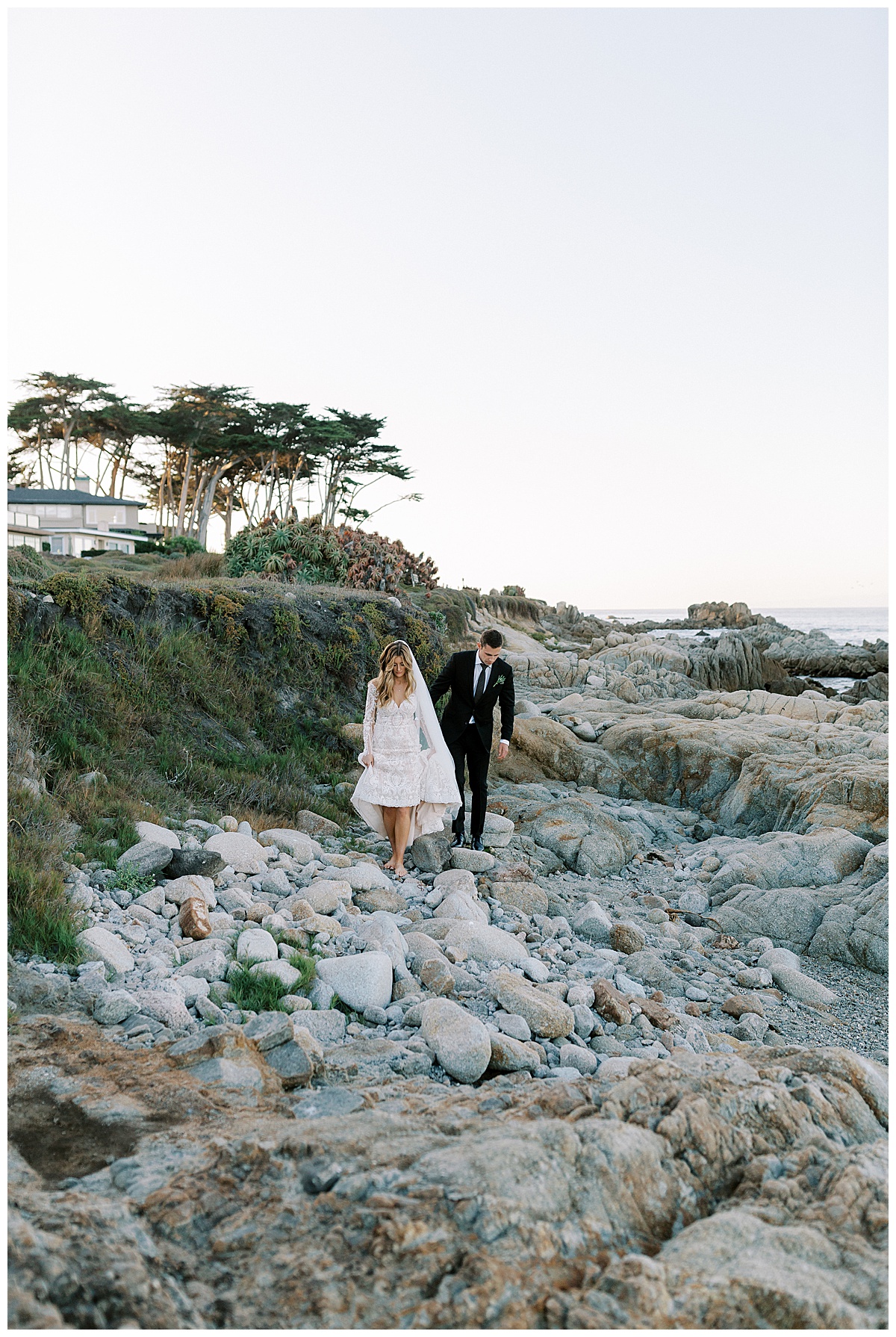 monterey-wedding-photography-seaside-couple-walking.jpg