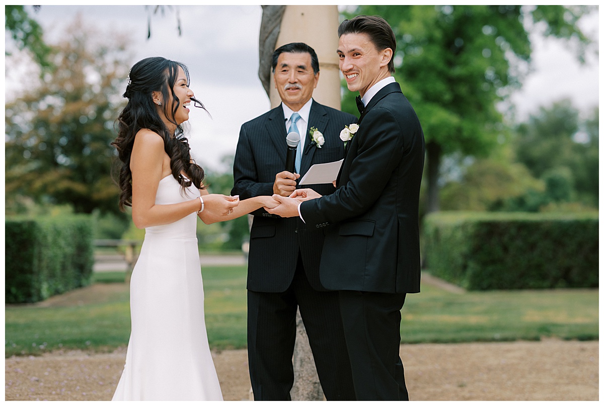couple exchanging rings at the club at ruby hill