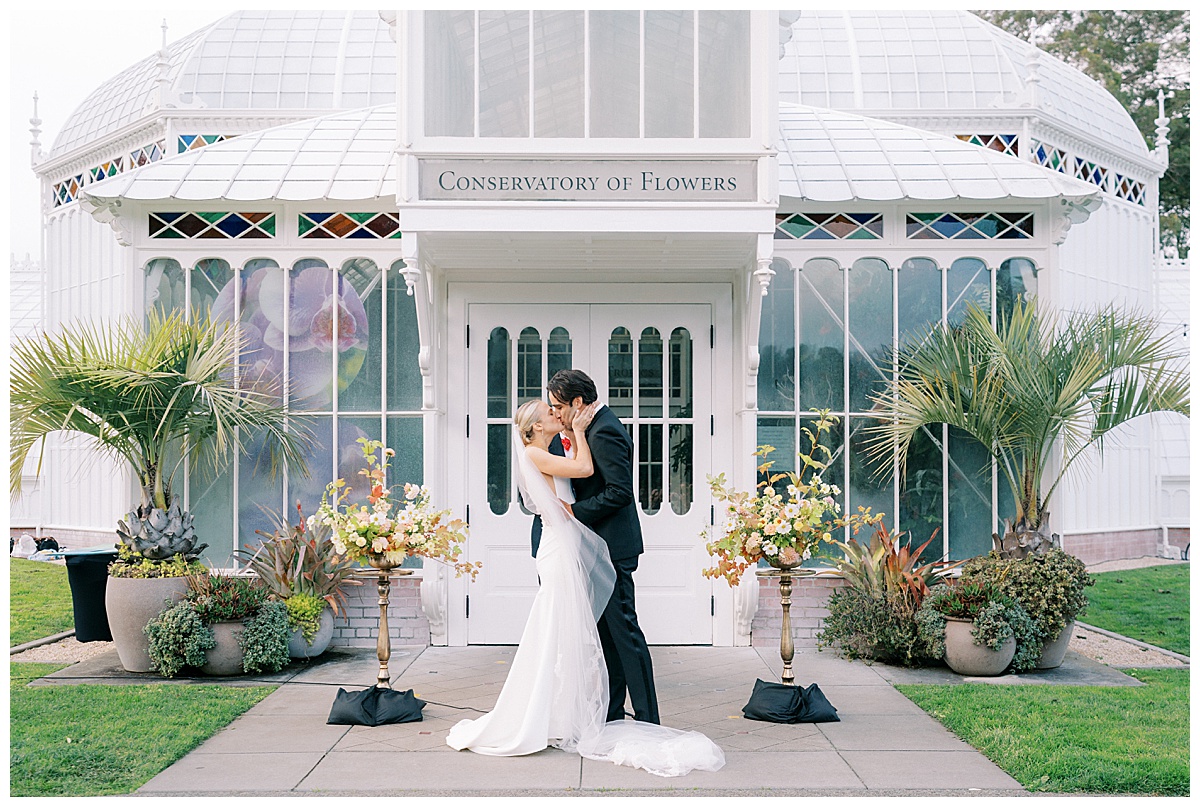 sf-conservatory-of-flowers-wedding-photos_0054.jpg