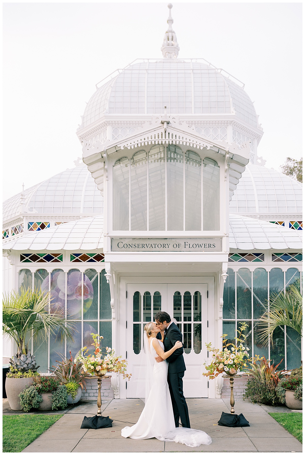 sf-conservatory-of-flowers-wedding-photos_0055.jpg