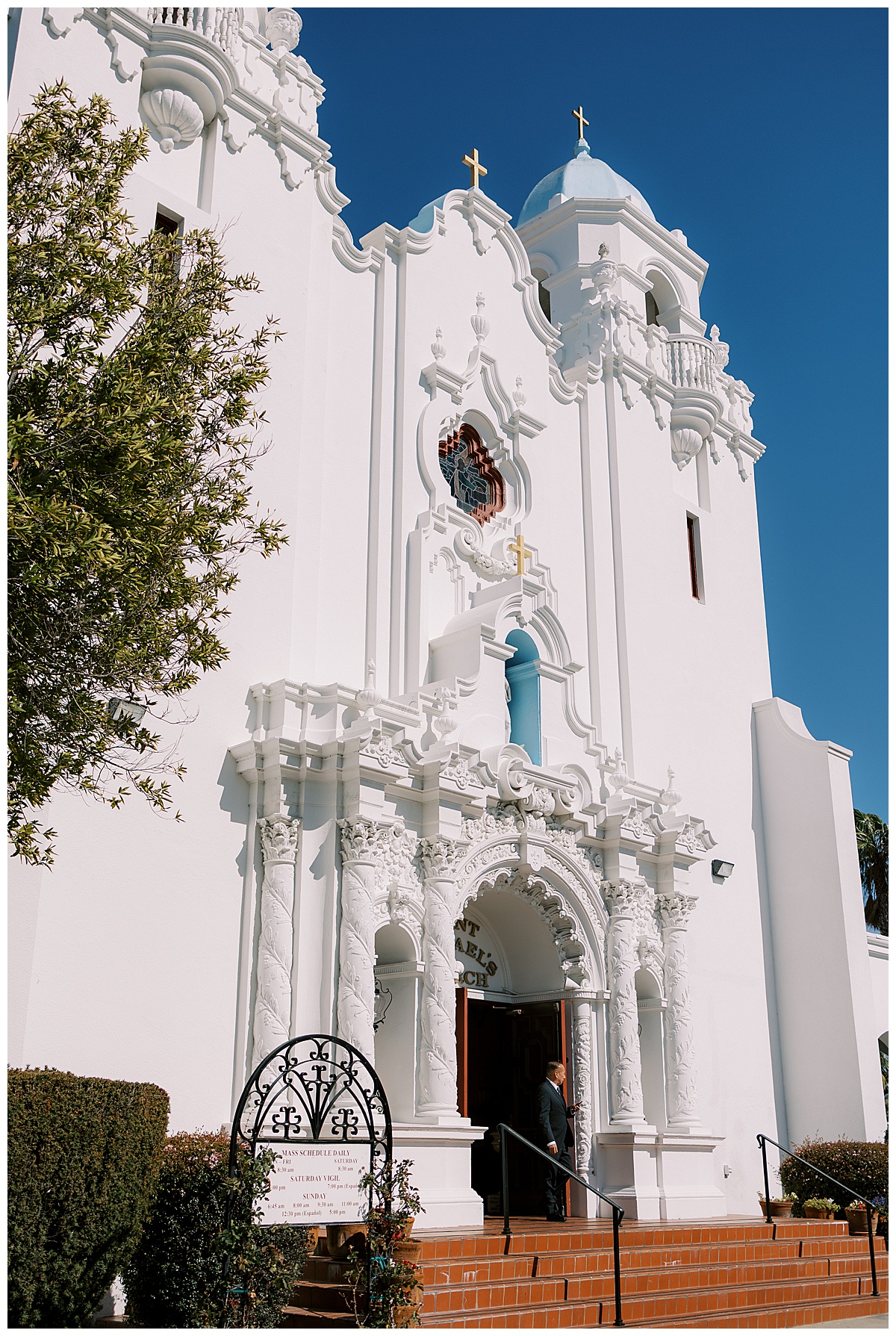 St-Michael-Catholic-Church-wedding-photos_0018.jpg