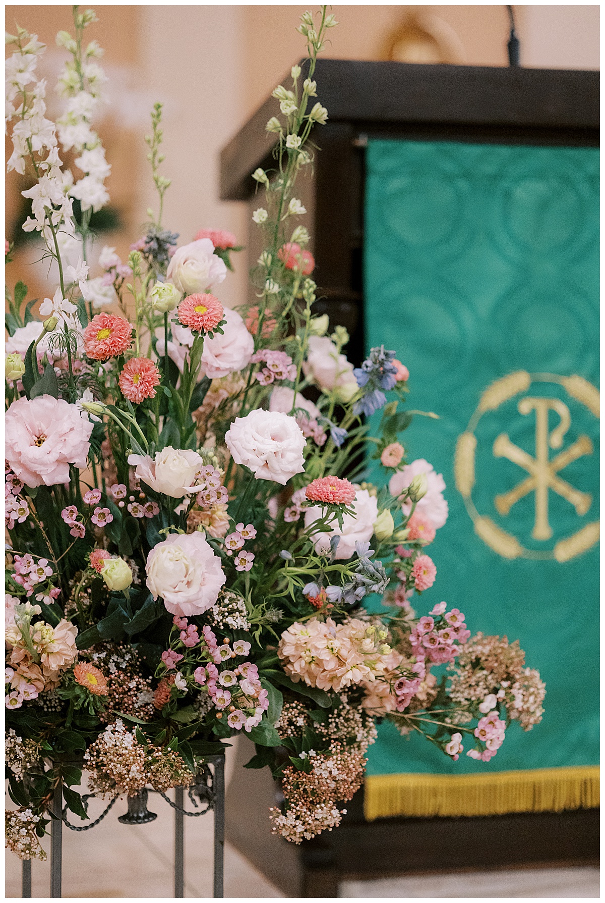 St-Michael-Catholic-Church-wedding-photos_0019.jpg