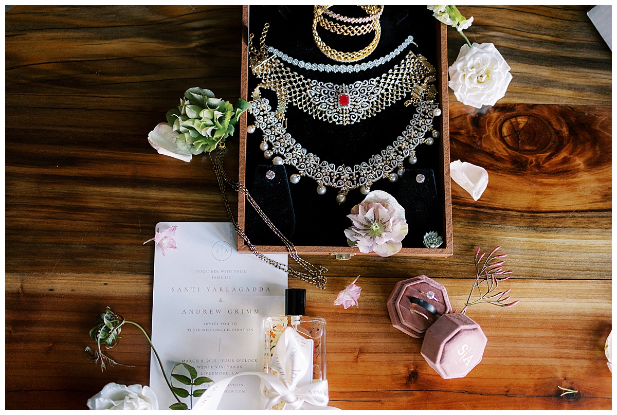 layflat of wedding details