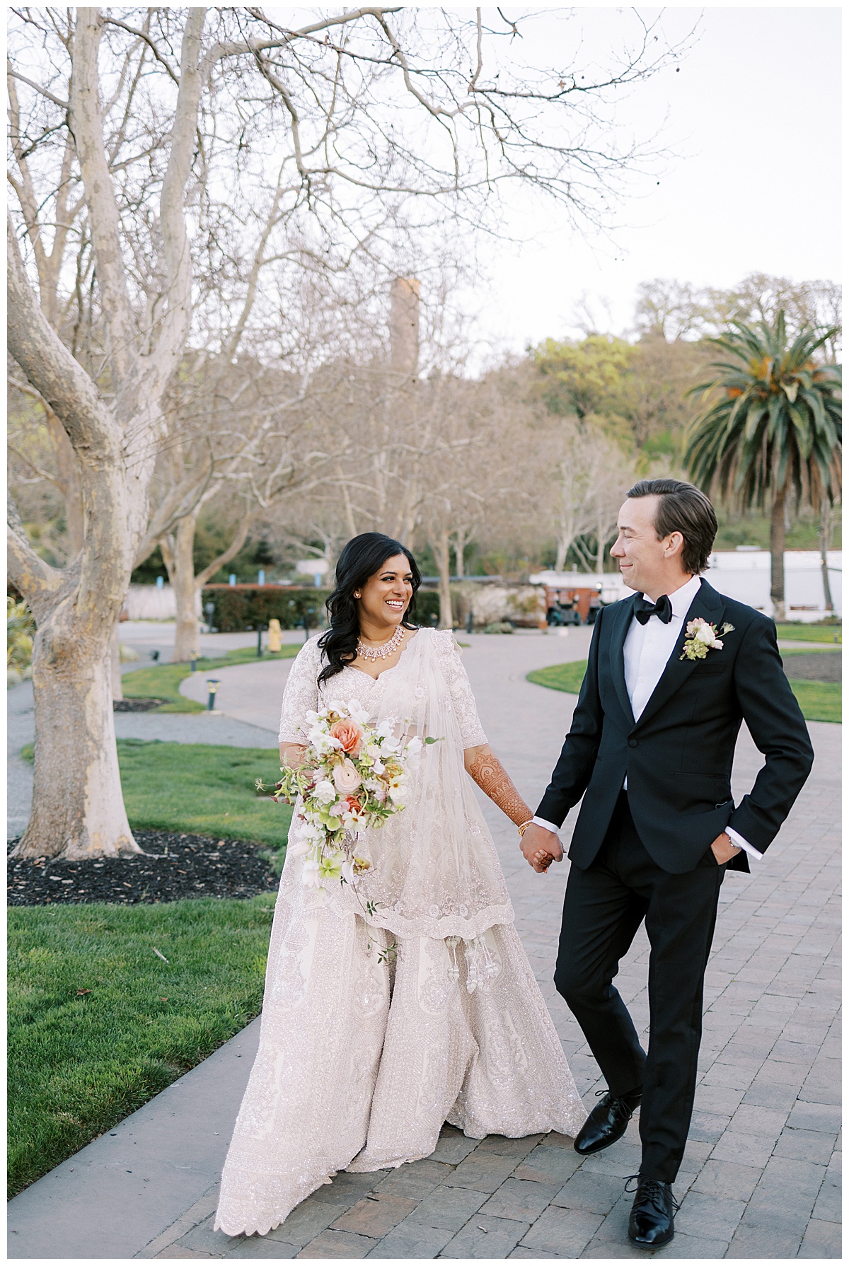 Couples portraits at Wente vineyards tasting lounge