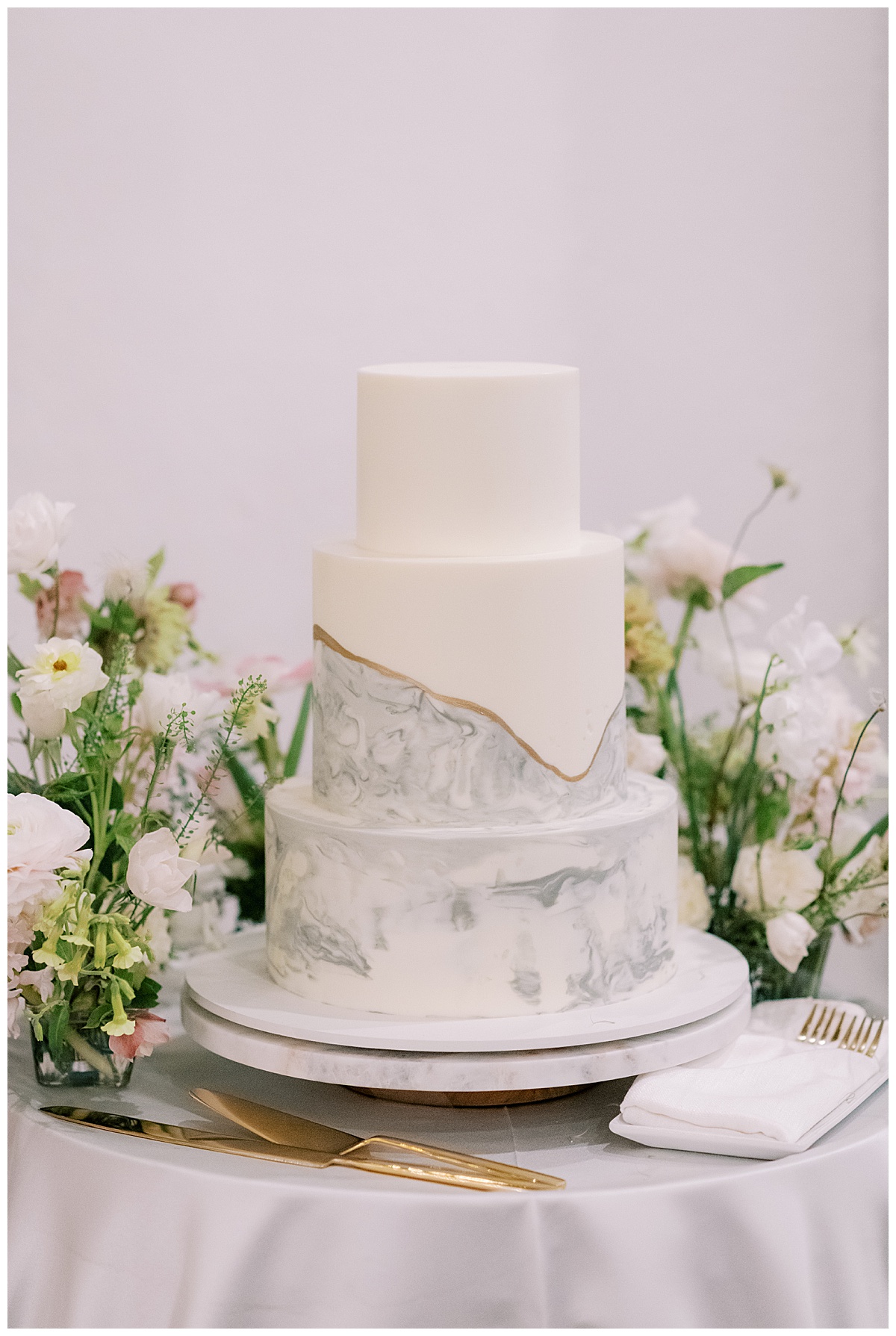 wedding cake at wente vineyards