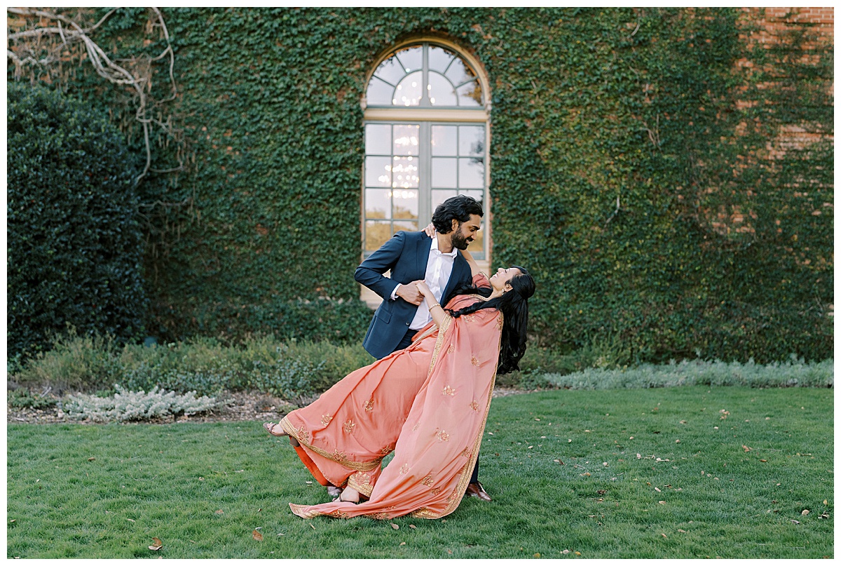 couple dip at filoli gardens