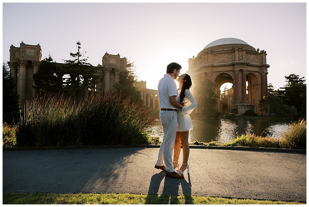 palace-of-fine-arts-engagement-photos-apollo-fotografie_0029.jpg
