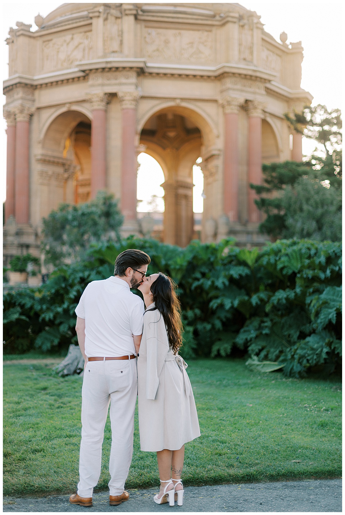 palace-of-fine-arts-engagement-photos-apollo-fotografie_0051.jpg